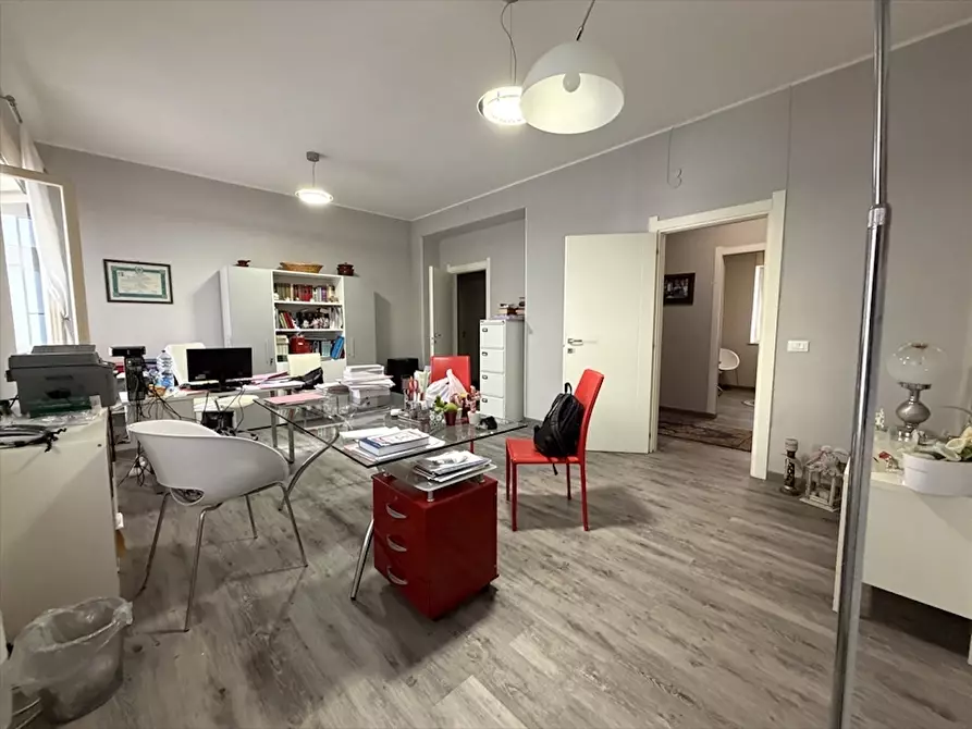 Immagine 9 di Quadrilocale in vendita  in Viale Santa Panagia a Siracusa