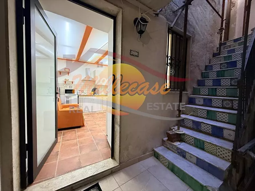 Immagine 5 di Bilocale in vendita  in Via dell'Apollonion a Siracusa