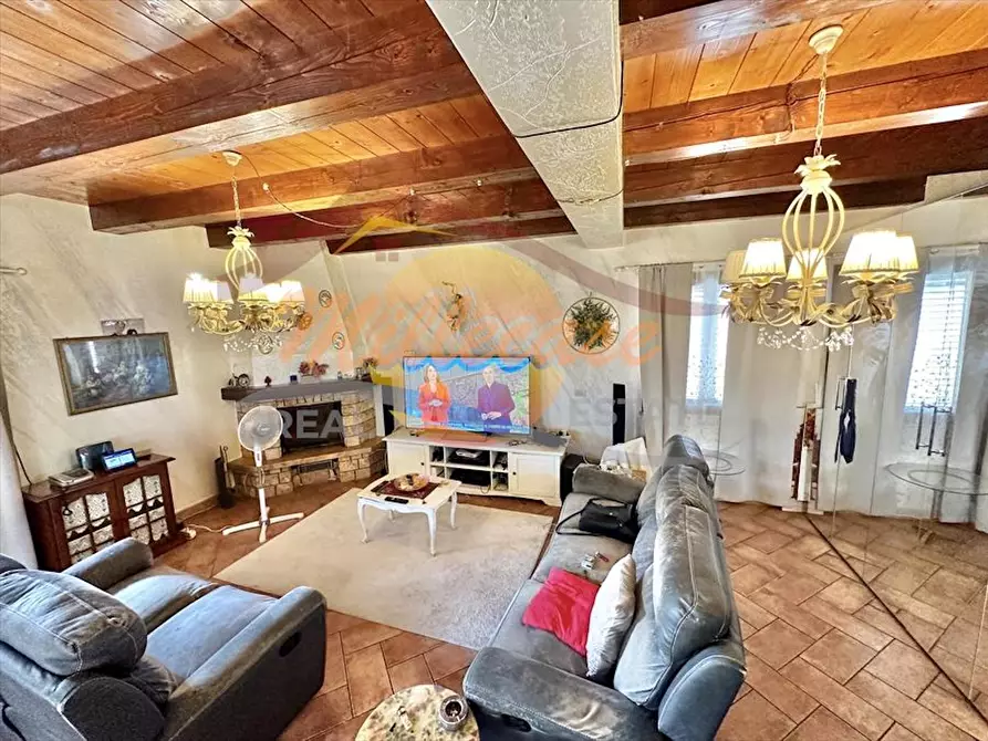 Immagine 23 di Villa in vendita  in Via Priamo a Siracusa