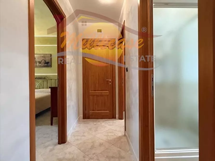 Immagine 8 di Pentalocale in vendita  in VIA OZANAM a Siracusa