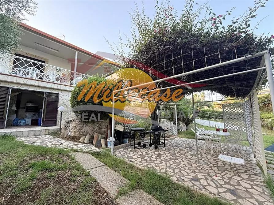 Immagine 6 di Villa in vendita  in Viale dei Lidi a Siracusa