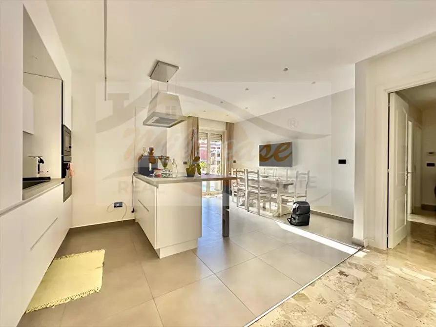 Immagine 8 di Pentalocale in vendita  in VIA MINEO a Siracusa