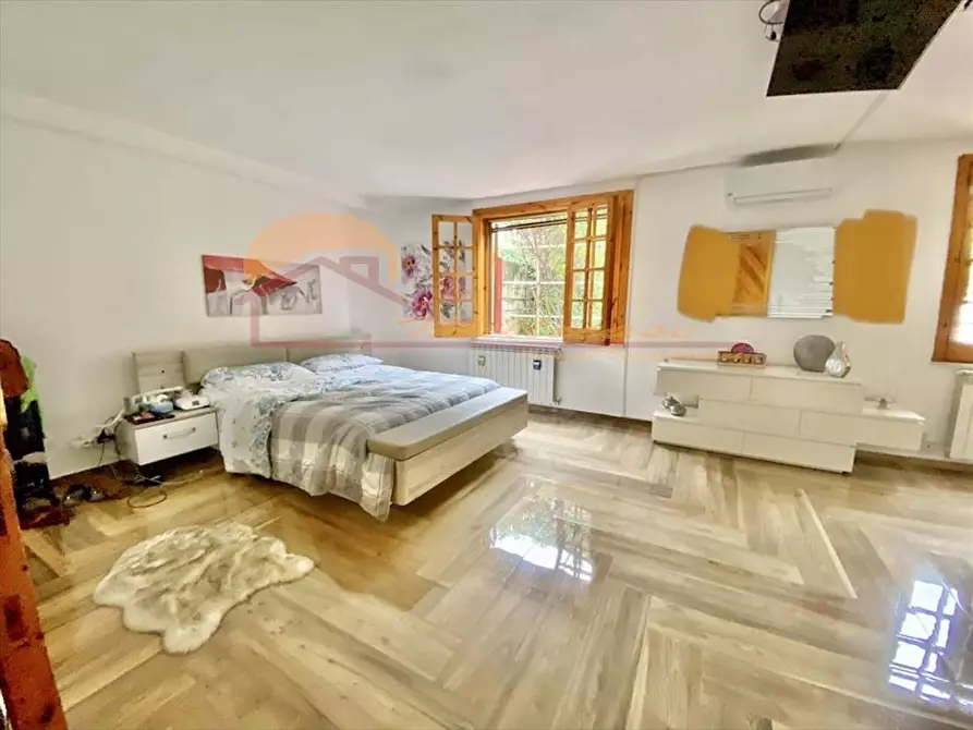 Immagine 11 di Villa in vendita  in Via Luigi Maria Monti a Siracusa