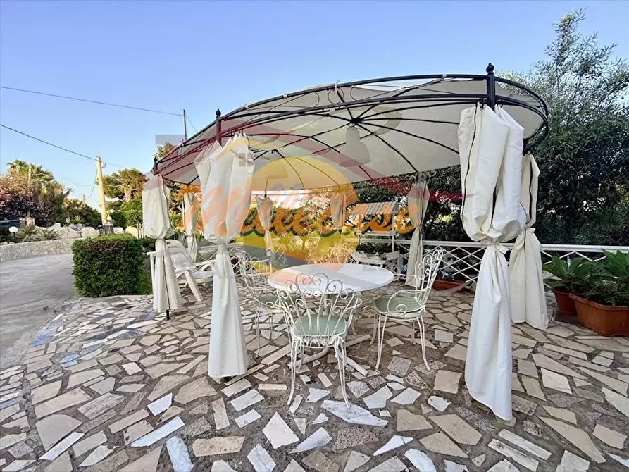 Immagine 12 di Villa in vendita  in Viale dei Lidi a Siracusa
