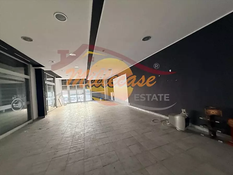 Immagine 6 di Locale commerciale in vendita  in Viale Zecchino a Siracusa