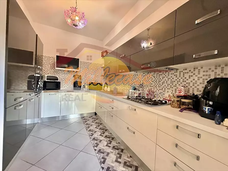 Immagine 16 di Trilocale in vendita  in Viale Tica a Siracusa