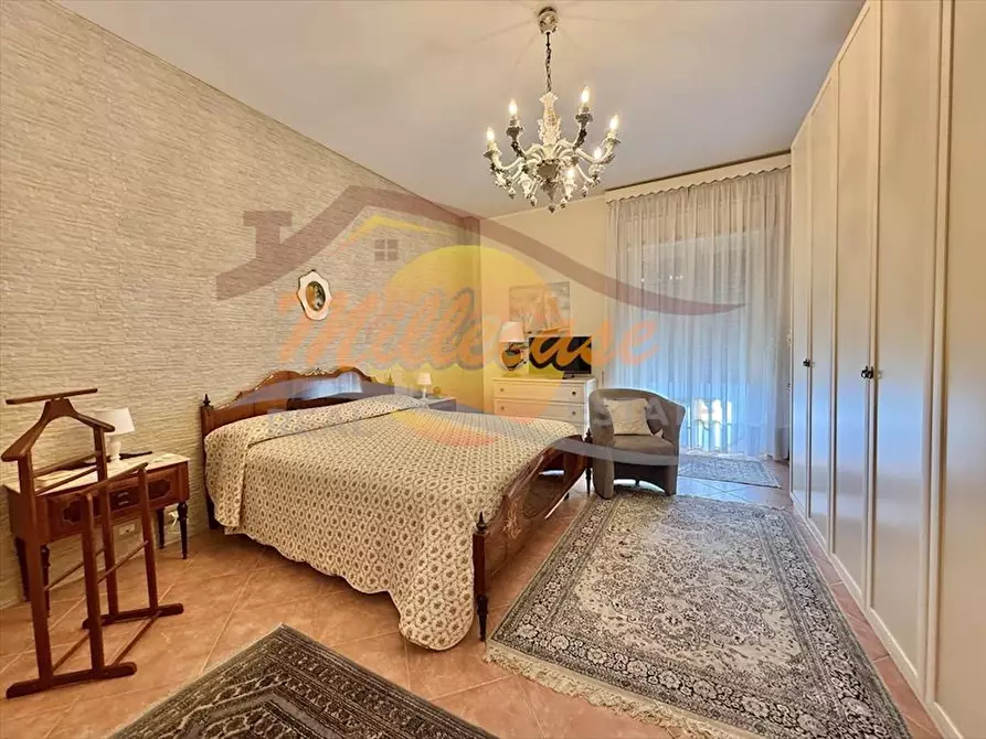 Immagine 9 di Pentalocale in vendita  in Via Filisto a Siracusa