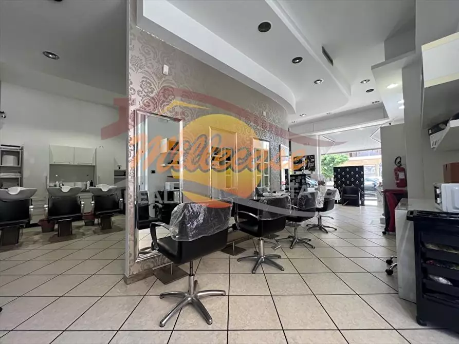 Immagine 17 di Locale commerciale in vendita  in VIALE TICA a Siracusa