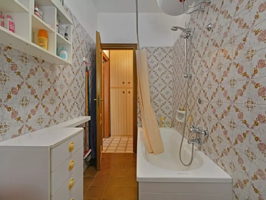 Immagine 20 di Bilocale in vendita  in Via Ischia 5 a San Bartolomeo Al Mare