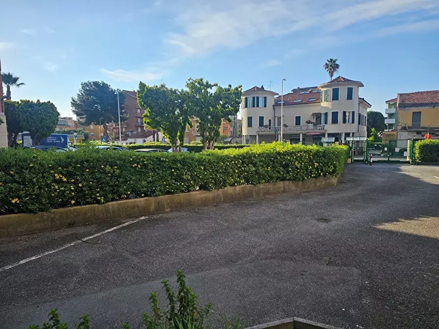 Immagine 30 di Trilocale in vendita  in Via Aurelia 84 a San Bartolomeo Al Mare