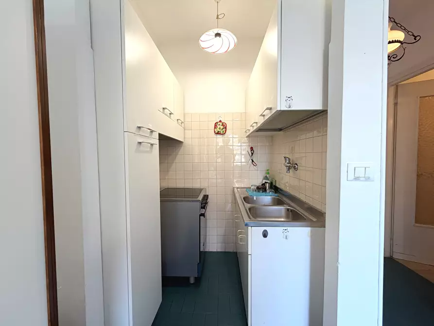 Immagine 27 di Bilocale in vendita  in Via Aurelia 82 a San Bartolomeo Al Mare