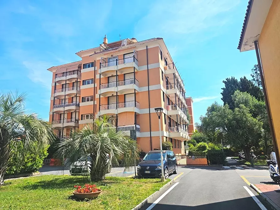 Immagine 45 di Bilocale in affitto  a San Bartolomeo Al Mare