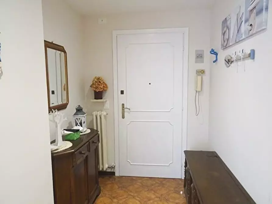 Immagine 45 di Trilocale in affitto  in Via Aurelia 57 a San Bartolomeo Al Mare