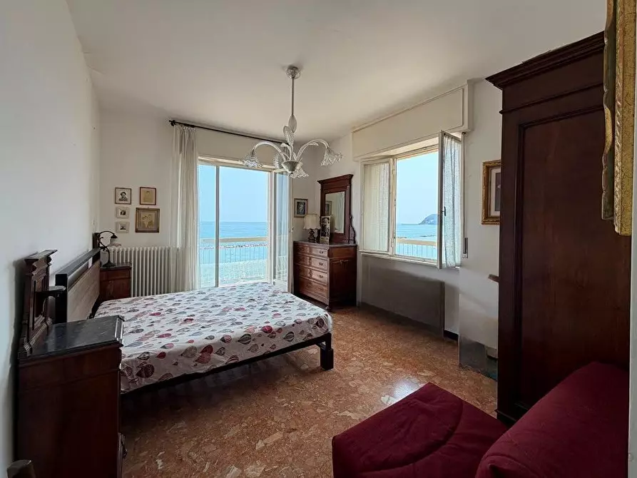 Immagine 56 di Trilocale in vendita  in Via Sicilia 37 a San Bartolomeo Al Mare