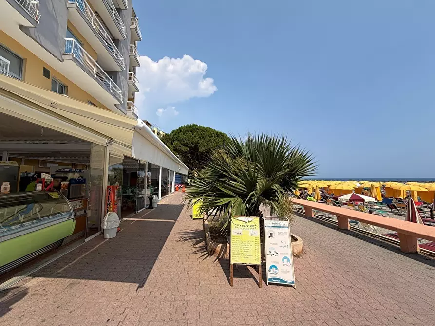 Immagine 54 di Trilocale in vendita  in Via Sicilia 37 a San Bartolomeo Al Mare