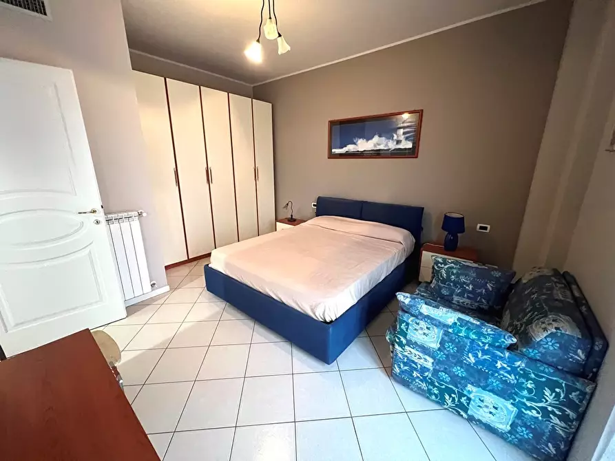 Immagine 35 di Bilocale in affitto  in Via Lungofiume 12 a San Bartolomeo Al Mare