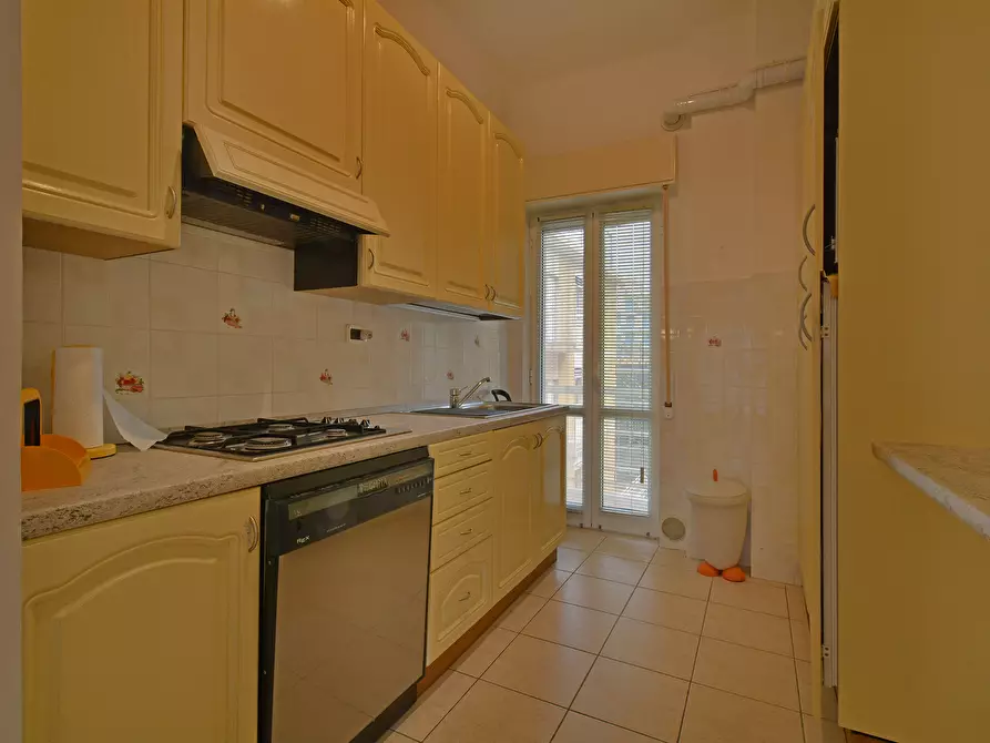 Immagine 16 di Quadrilocale in vendita  in Via Sicilia a San Bartolomeo Al Mare