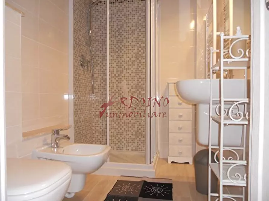 Immagine 36 di Trilocale in vendita  in Viale Europa a San Bartolomeo Al Mare