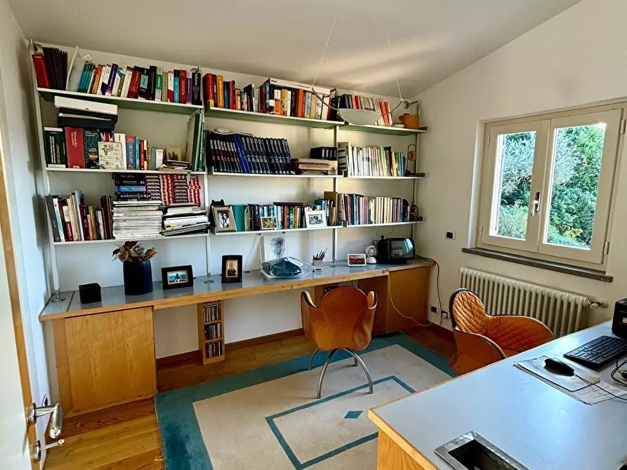 Immagine 29 di Villa in vendita  a Sarzana