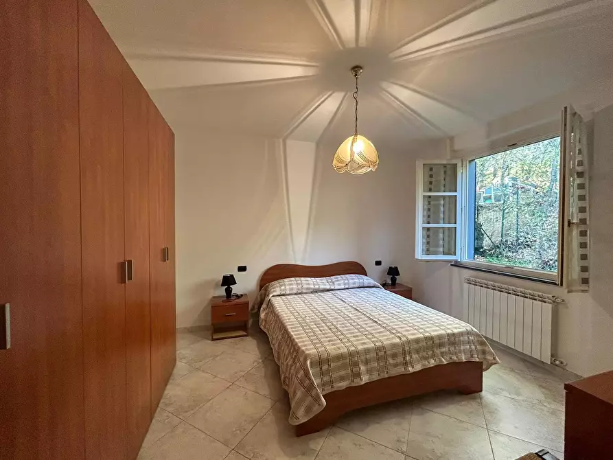 Immagine 27 di Villa in vendita  a Sarzana