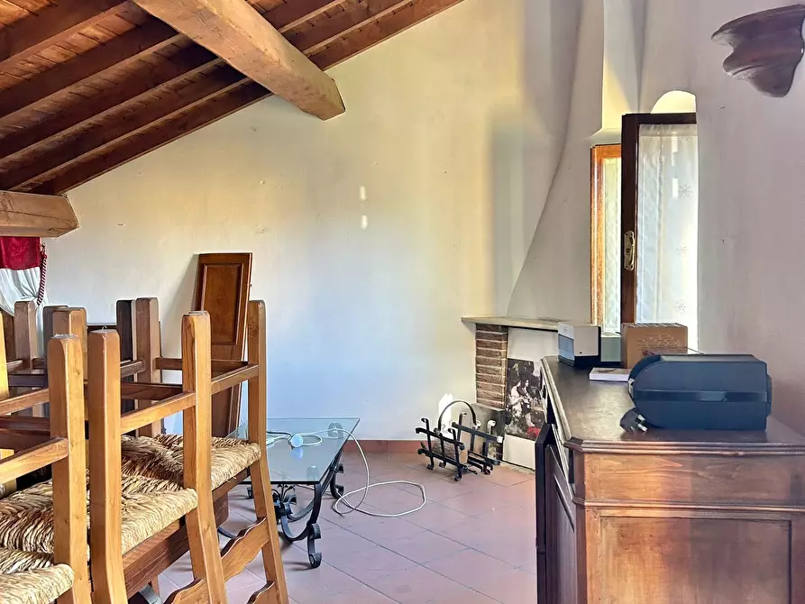 Immagine 11 di Quadrilocale in vendita  a Sarzana