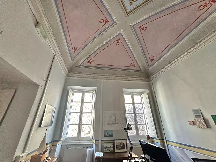 Immagine 8 di Quadrilocale in vendita  a Sarzana