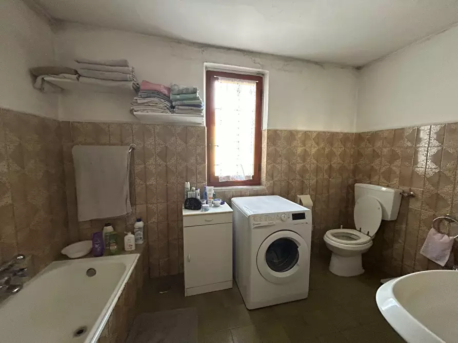 Immagine 30 di Rustico / casale in vendita  a Castelnuovo Magra