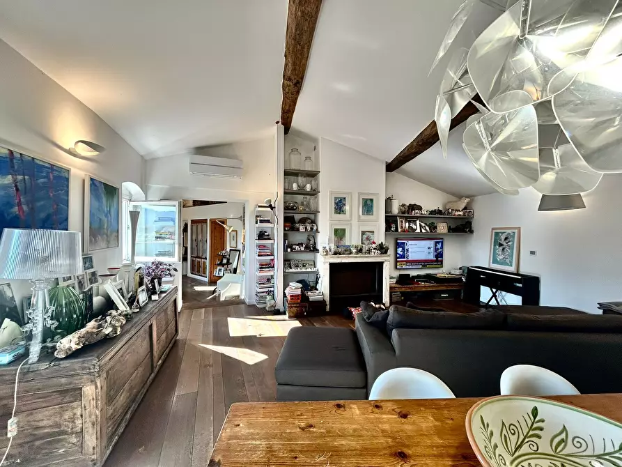 Immagine 19 di Quadrilocale in vendita  a Sarzana