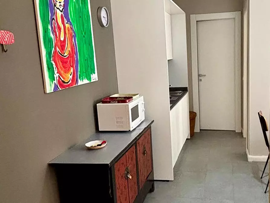 Immagine 8 di Trilocale in affitto  a Sarzana