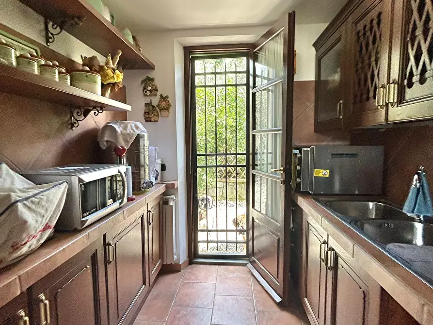 Immagine 23 di Villa in vendita  a Sarzana