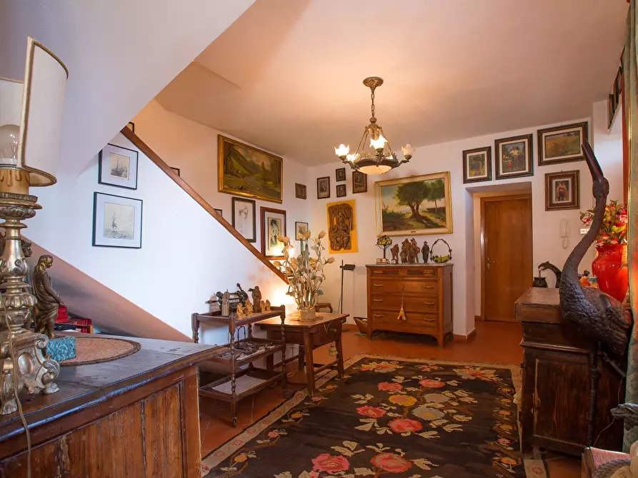 Immagine 48 di Villa in vendita  a Fosdinovo