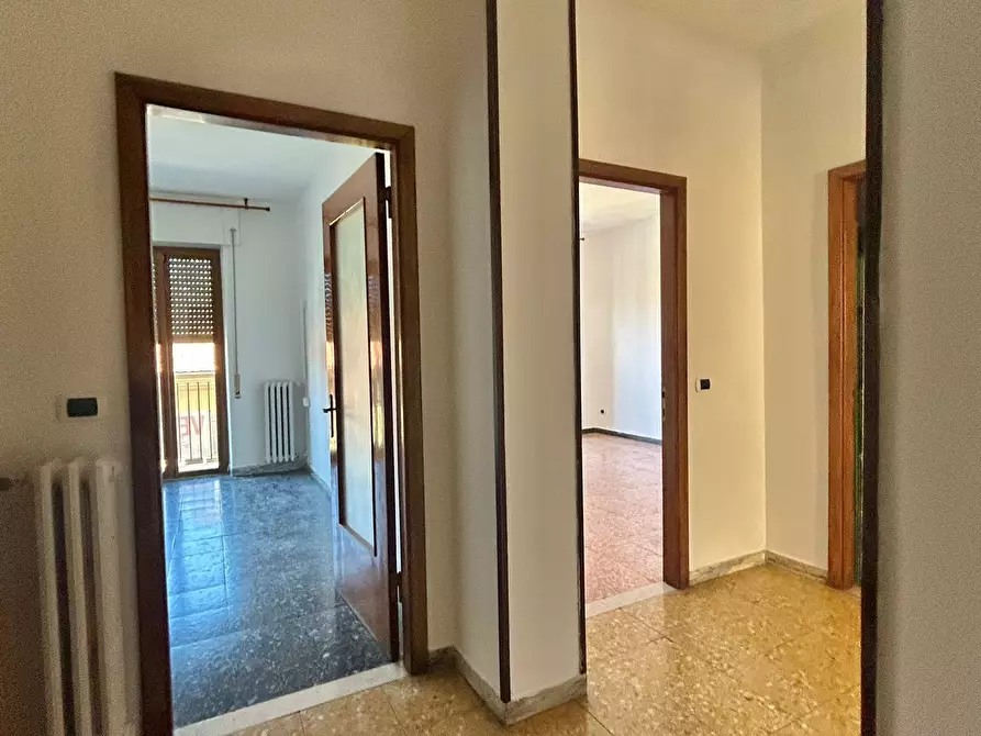 Immagine 8 di Quadrilocale in vendita  a Sarzana