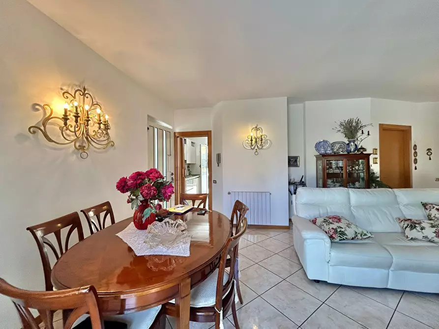 Immagine 20 di Porzione di casa in vendita  a Fosdinovo