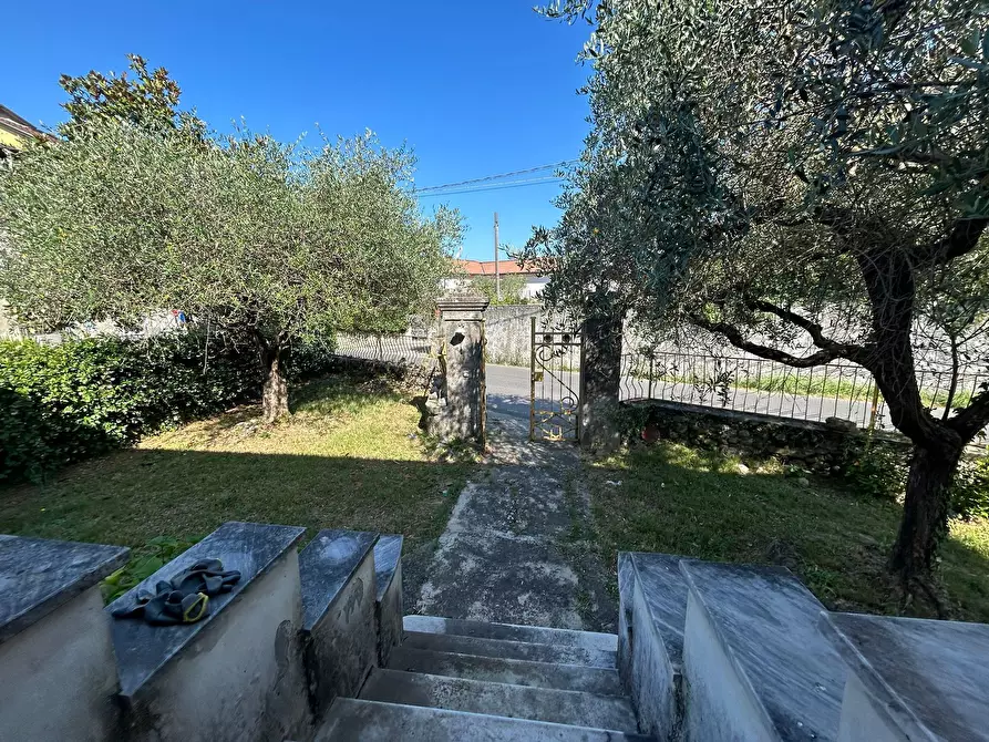 Immagine 8 di Casa indipendente in vendita  a Sarzana