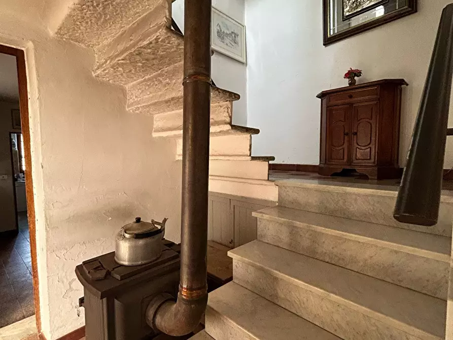 Immagine 10 di Rustico / casale in vendita  a Castelnuovo Magra