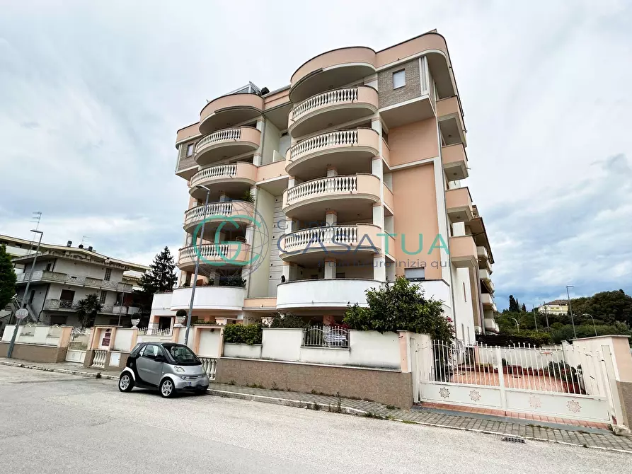 Immagine 1 di Quadrilocale in vendita  in Via Duca degli Abruzzi 64 a Alba Adriatica