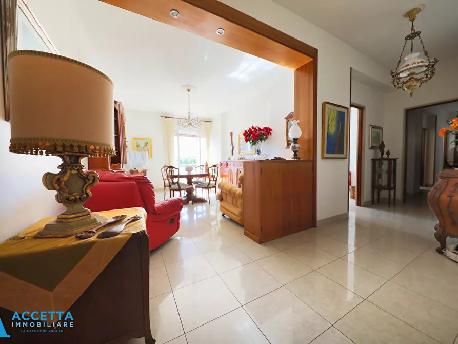 Immagine 2 di Quadrilocale in vendita  in Piazza Pio X 42 a Taranto