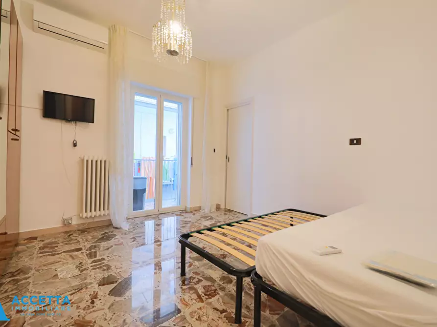 Immagine 15 di Trilocale in vendita  in Via Istria 30 a Taranto
