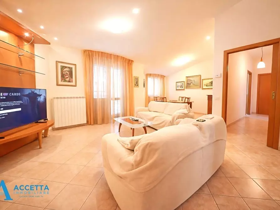 Immagine 1 di Trilocale in vendita  in Via Sciabelle 11 a Taranto