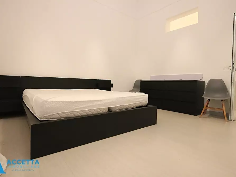 Immagine 17 di Bilocale in affitto  in Via Regina Elena 73 a Taranto