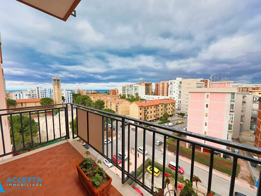 Immagine 8 di Trilocale in vendita  in Via Lago Trasimeno 5 a Taranto