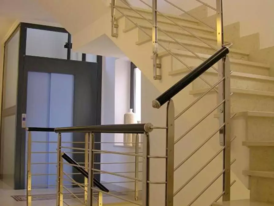 Immagine 9 di Bed & Breakfast in vendita  in Via Giovanni Paisiello 56 a Taranto