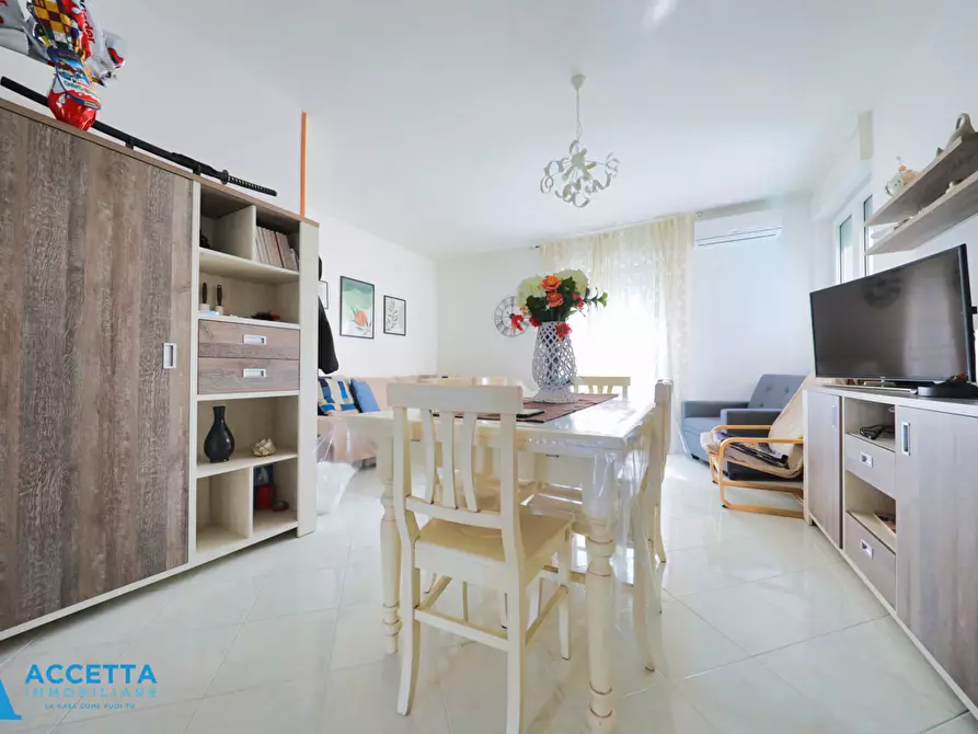 Immagine 2 di Quadrilocale in vendita  in Via Giovanni Borraccino 8 a Taranto