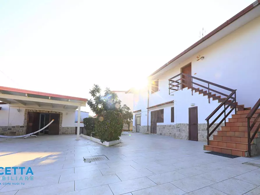 Immagine 8 di Villa in vendita  in via Sequoie a Leporano