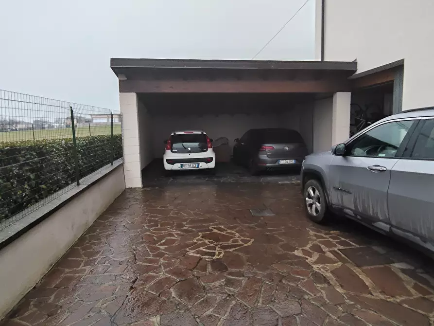 Immagine 27 di Quadrilocale in vendita  in via delle rose a Castel San Giovanni