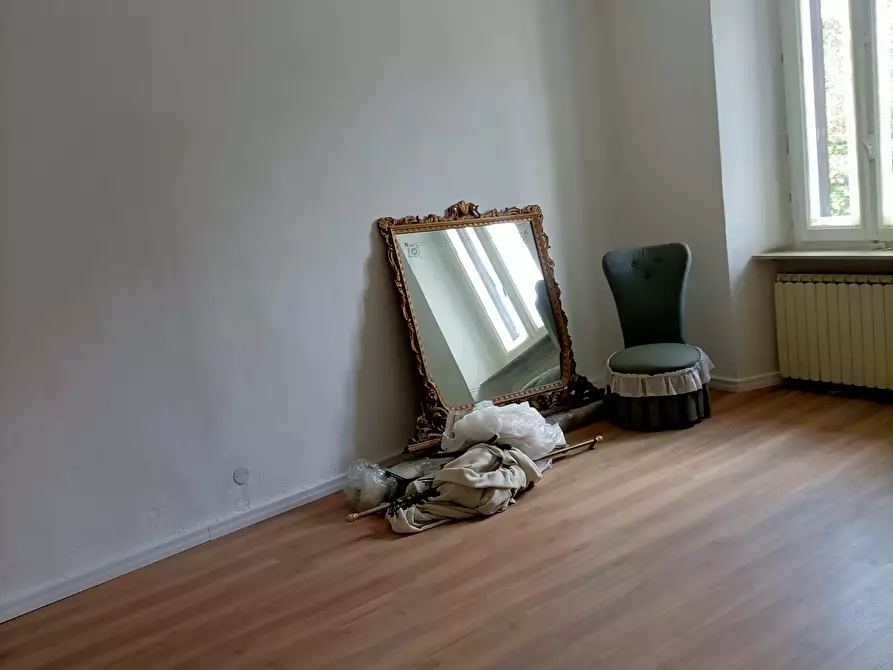 Immagine 5 di Pentalocale in vendita  in Via Strada Nuova 2 a Ziano Piacentino