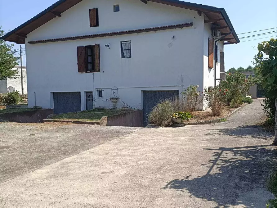 Immagine 2 di Casa indipendente in vendita  in Via Monticelli a Badia Pavese