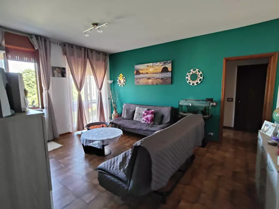 Immagine 1 di Trilocale in vendita  in Via Luigi Einaudi a Castel San Giovanni
