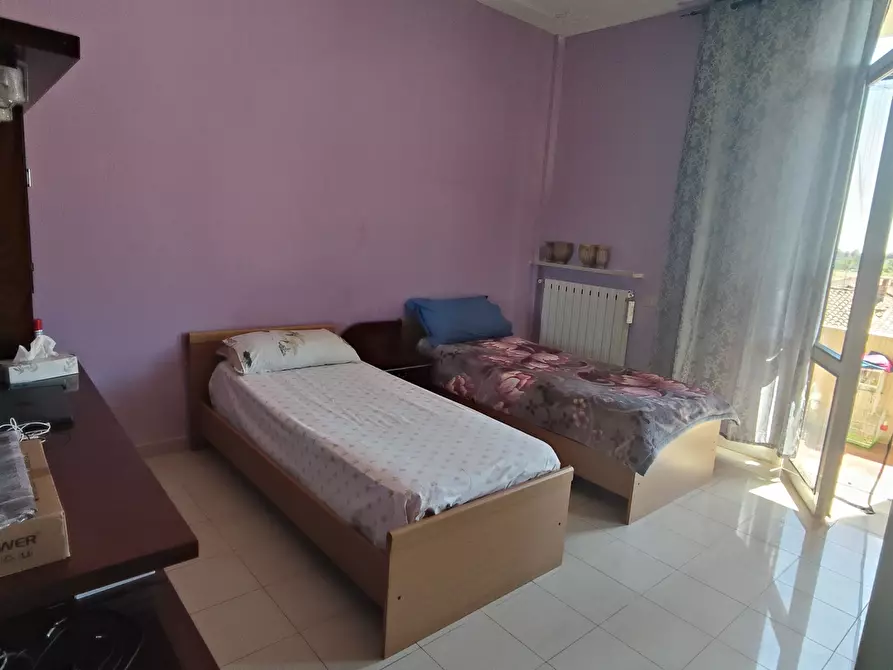 Immagine 15 di Trilocale in vendita  in Via Roma a Pieve Porto Morone