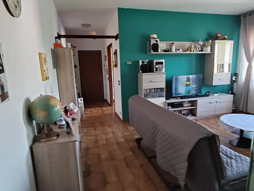 Immagine 30 di Trilocale in vendita  in Via Luigi Einaudi a Castel San Giovanni